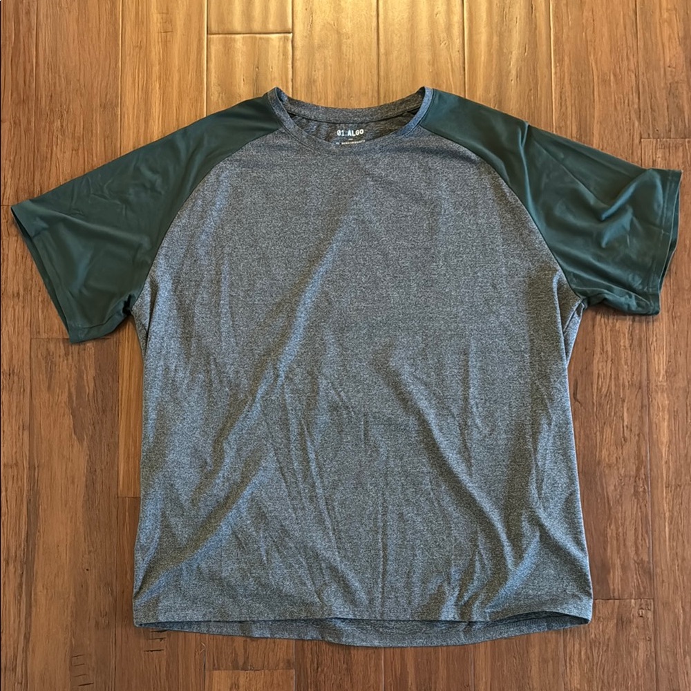 01.ALGO (Stitch Fix) Men’s Athletic Short Sleeve Tee